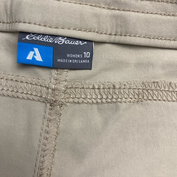Eddie Bauer Guide Pro Collection Straight Leg Khaki mid Rise Pants Women 10 - Picture 5 of 7